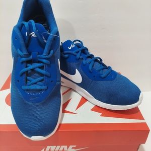 Nike Air Max Sneakers